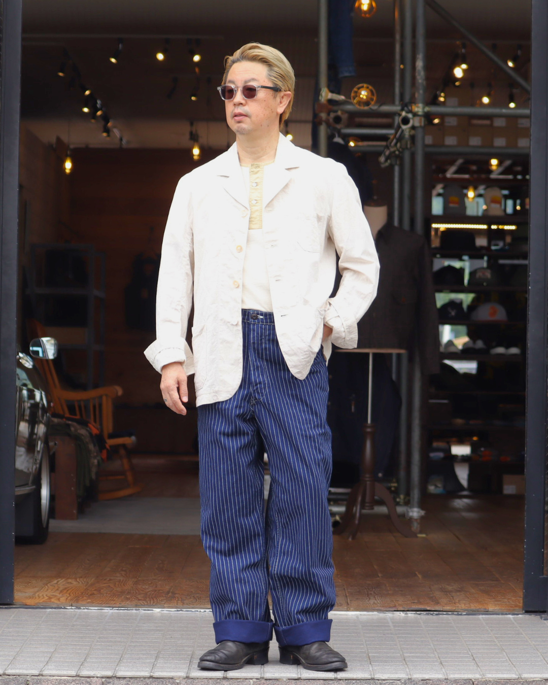 From JELADO, a pair of trousers that aims for the ultimate