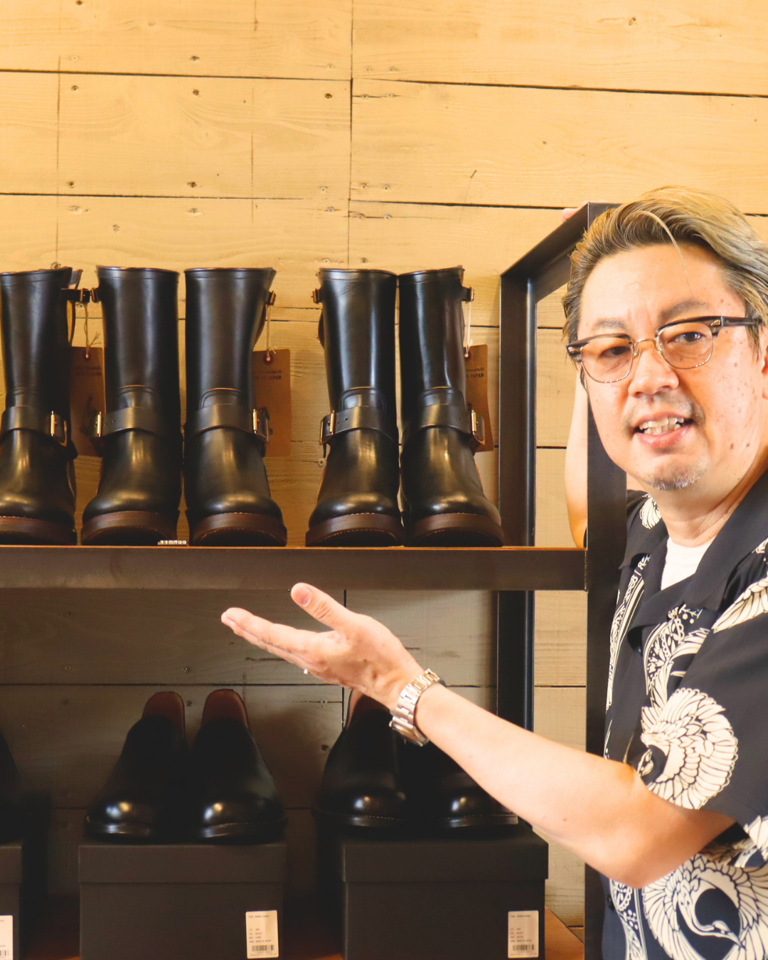 Dapper's Presents: Dapper's Best-Ever Boots! Horsebutt engineer