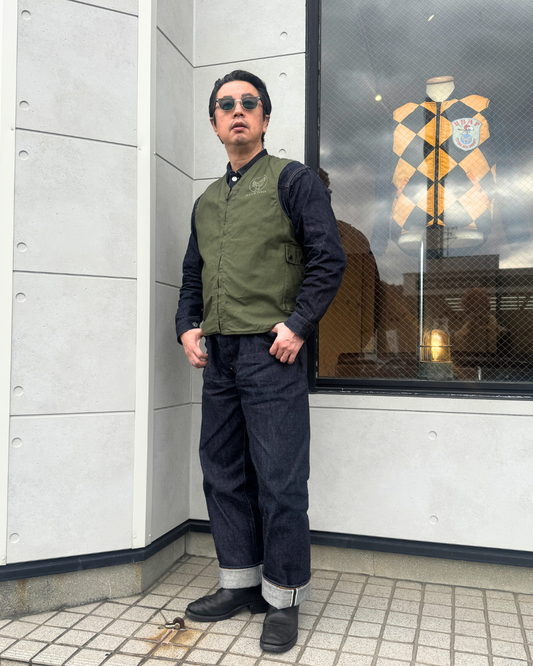 BUZZ RICKSON'S 　バズリクソンズ　より　アメカジ にベストは必須です(^^)d　様々なアイテムと組み合わせることができるType E-1ベストがかなり良いんです♬　BR15693　 Type E-1 VEST “CIVILIAN MODEL