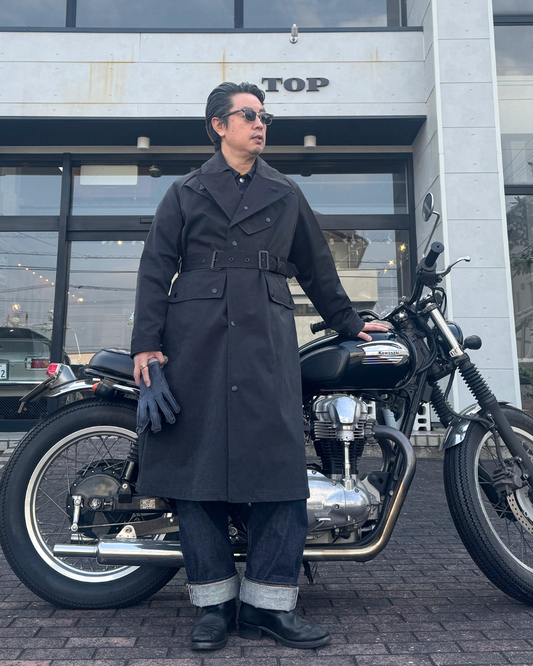 ATTRACTIONS　アトラクションズが提案する　WEARMASTERS 　ウエアマスターズ 　より　歴史と機能美が詰まった　コンペティションコートが様々な着こなしができて最高に渋いんです(^^)d　Lot.894 Competition Coat