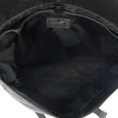 ATTRACTIONS アトラクションズ x SPEAKEASY A20037 Black Messenger ブラックメッセンジャー ショルダーバッグ