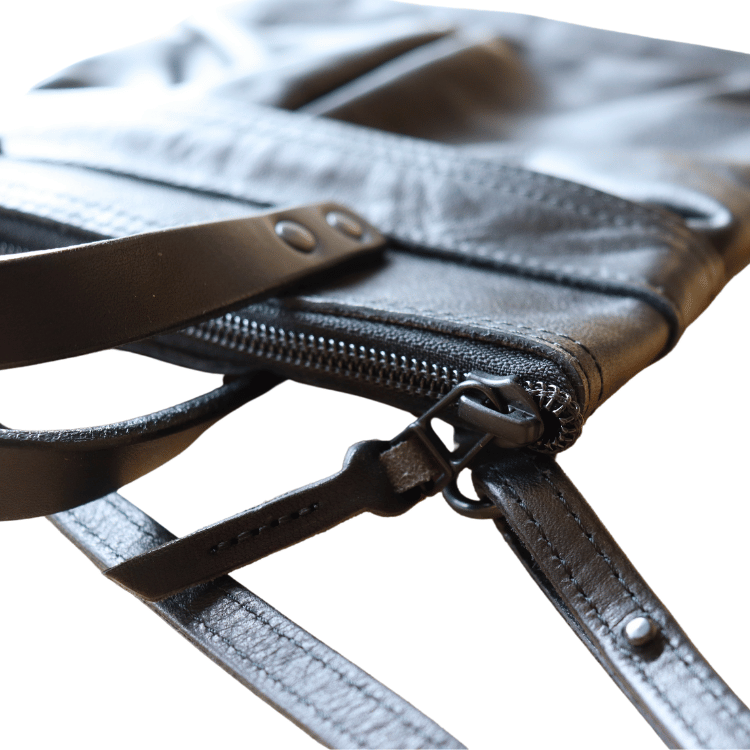 BUTLER VERNER SAILS バトラーバーナーセイルズ  Horse Leather Mini Helmet bag  JA-2928  ホースレザーミニヘルメットバッグ