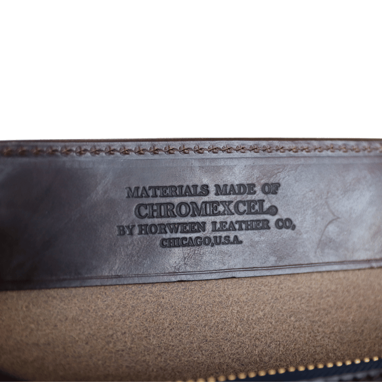 ART BROWN Long Wallet in Horween Chromexcel, Chicago, made from oiled Horween Chromexcel leather (VGW00143AB). Double-stitched. Made in Japan.