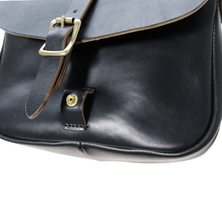 ART BROWN アートブラウン VGC00072AB Chromexcel Postman Bag クロムエクセル ポストマンバッグ 日本製 ショルダーバッグ 本革 Horween社製クロムエクセル 長財布が入るサイズ