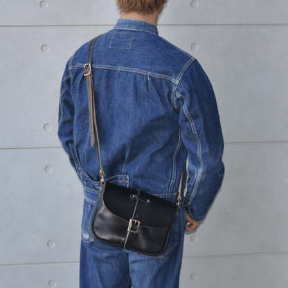 ART BROWN アートブラウン VGC00072AB Chromexcel Postman Bag クロムエクセル ポストマンバッグ 日本製 ショルダーバッグ 本革 Horween社製クロムエクセル 長財布が入るサイズ
