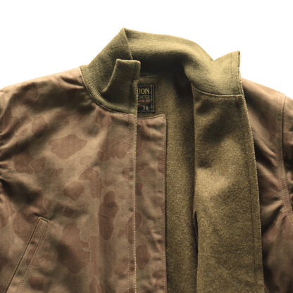 BUZZ RICKSON'S バズリクソンズ BR15768 AVIATION ASSOCIATES TANKERS CAMOUFLAGE OVER DYE タンカーズ カモフラージュ ジャケット 航空隊 パイロット カエルの皮膚”（フロッグスキン）野戦服 装備用素材 タンカースジャケット ヘリンボーンツイル