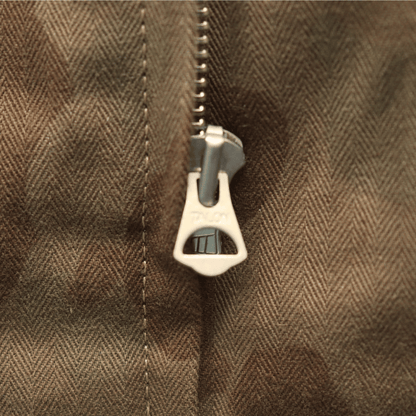 BUZZ RICKSON'S バズリクソンズ BR15768 AVIATION ASSOCIATES TANKERS CAMOUFLAGE OVER DYE タンカーズ カモフラージュ ジャケット 航空隊 パイロット カエルの皮膚”（フロッグスキン）野戦服 装備用素材 タンカースジャケット ヘリンボーンツイル