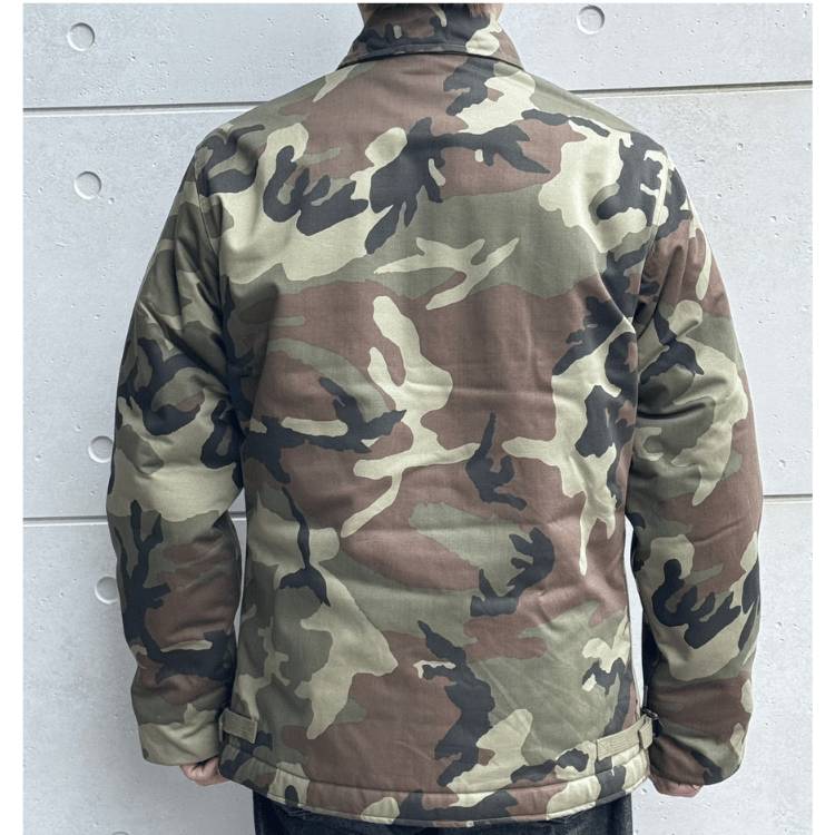 BUZZ RICKSON'S バズリクソンズ BR15763 Type DECK A-2 “BUZZ RICKSON MFG. CO.” CAMOUFLAGE VERSION カモフラージュバージョン デッキA-2ジャケット 米海軍 甲板作業用ジャケットN-1の後継モデル コットン・ナイロンの混紡生地 ウッドランドのカモフラージュ生地