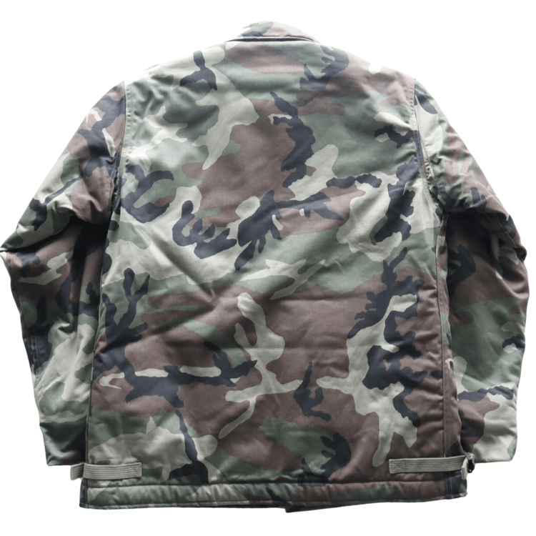 BUZZ RICKSON'S バズリクソンズ BR15763 Type DECK A-2 “BUZZ RICKSON MFG. CO.” CAMOUFLAGE VERSION カモフラージュバージョン デッキA-2ジャケット 米海軍 甲板作業用ジャケットN-1の後継モデル コットン・ナイロンの混紡生地 ウッドランドのカモフラージュ生地