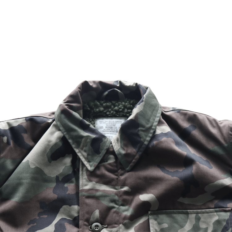 BUZZ RICKSON'S バズリクソンズ BR15763 Type DECK A-2 “BUZZ RICKSON MFG. CO.” CAMOUFLAGE VERSION カモフラージュバージョン デッキA-2ジャケット 米海軍 甲板作業用ジャケットN-1の後継モデル コットン・ナイロンの混紡生地 ウッドランドのカモフラージュ生地