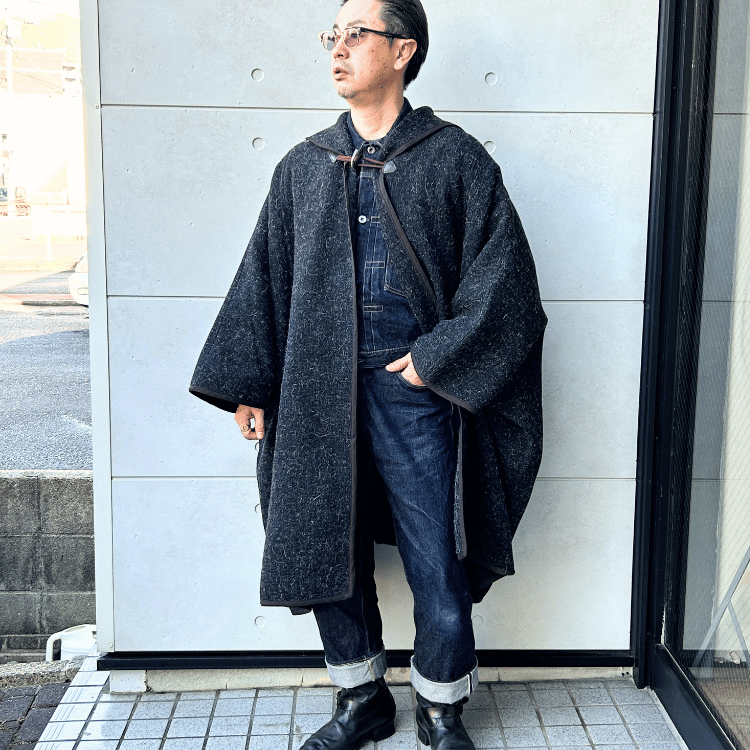 The 2 Monkeys TM12443 Montagnard Poncho モンタニャールポンチョ 山賊 ケープ モチーフ モンタニャール 山の民