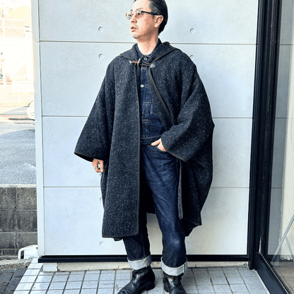 The 2 Monkeys TM12443 Montagnard Poncho モンタニャールポンチョ 山賊 ケープ モチーフ モンタニャール 山の民