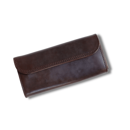 ART BROWN Long Wallet in Horween Chromexcel, Chicago, made from oiled Horween Chromexcel leather (VGW00143AB). Double-stitched. Made in Japan.