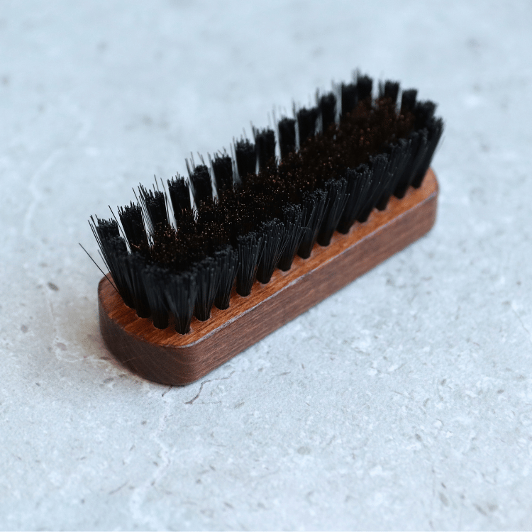 R&D アールアンドデー  7106 M.MOWBRAY SADDLE UP エム・モゥブレィ サドルアップ  スエードブラシ ケア用品 シューケア 起毛皮革製品ケア ワイヤーブラシ 靴磨き