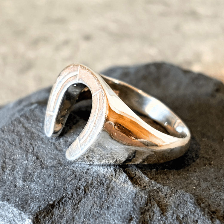 BILT BUCK BS0007 Horseshoe Ring Men's Vintage Ring Silver Ring Heritage Silver Ring Collection