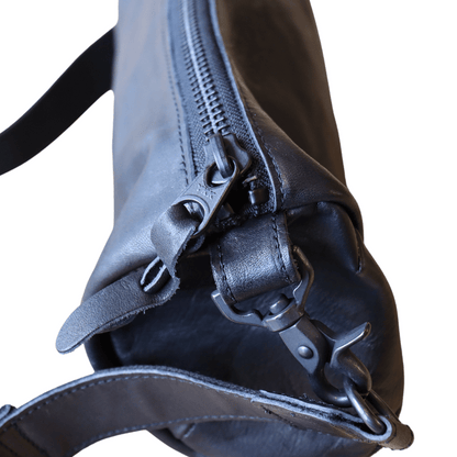 BUTLER VERNER SAILS バトラーバーナーセイルズ  Horse Roll Shoulder JA-1059-33  馬革ロールショルダーバッグ