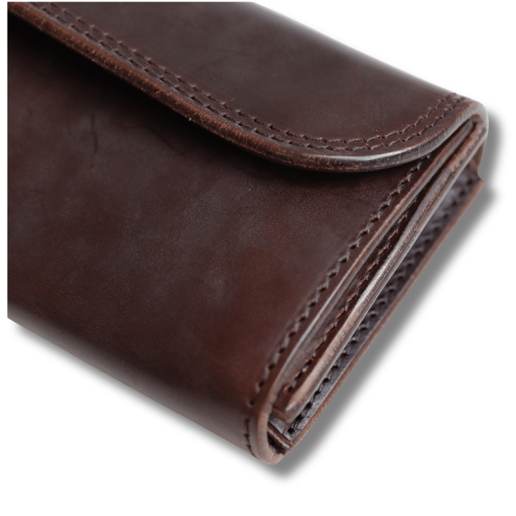 ART BROWN Long Wallet in Horween Chromexcel, Chicago, made from oiled Horween Chromexcel leather (VGW00143AB). Double-stitched. Made in Japan.