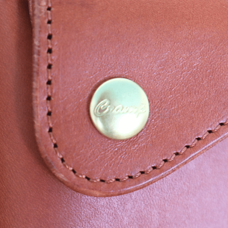 池之端銀革店 Cramp Cr-158 イタリアンシュリンクレザー Wフラップ 二つ折り財布