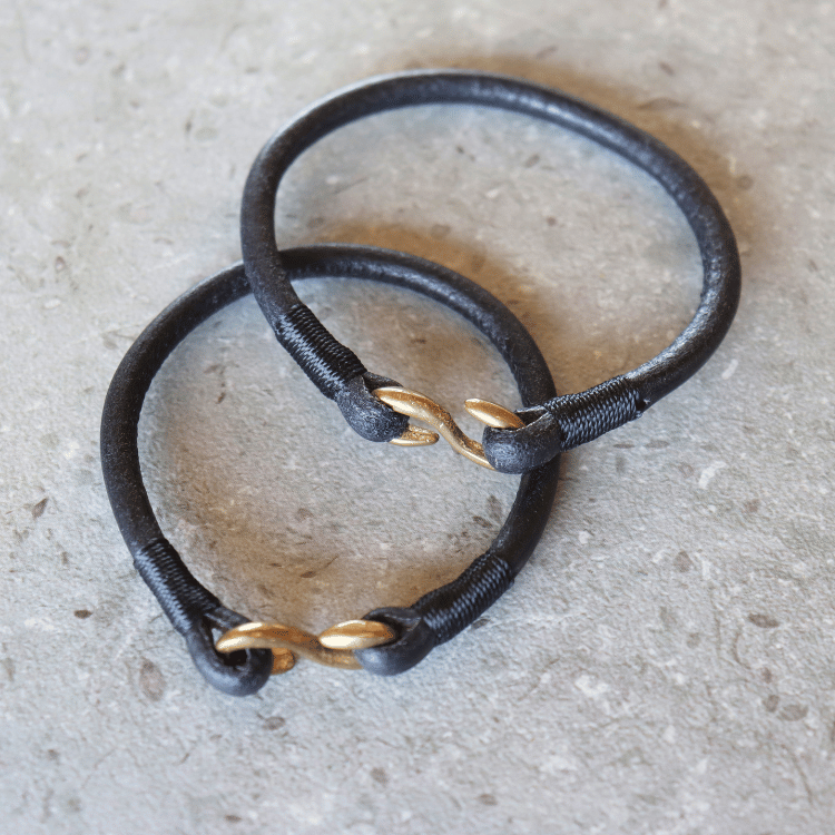 KC's KQA002 S-hook Cowhide NEO Bracelet, Made with Premium Cowhide Leather, Hand-Stitched with Colored Stitching, Durable and Luxurious, Size M