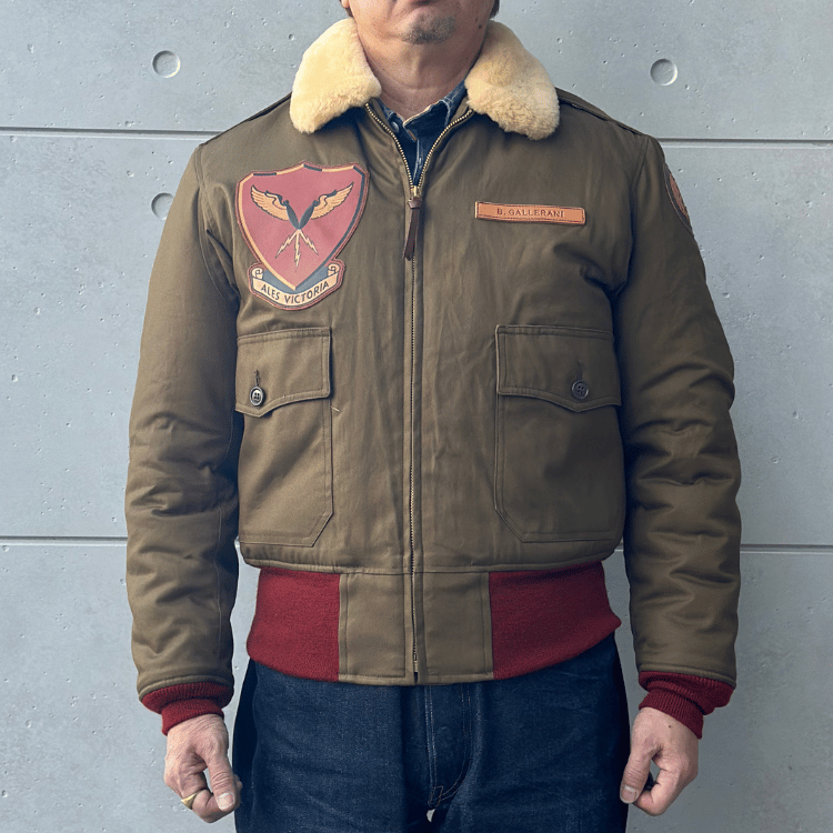 TOYS McCOY トイズマッコイ TMJ2528 TYPE B-10 TOYS McCOY MFG.CO. " Miss D-day " B-10 ジャケット ミリタリージャケット 赤リブ