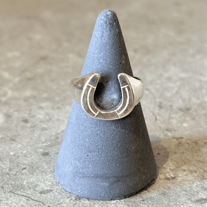 BILT BUCK BS0007 Horseshoe Ring Men's Vintage Ring Silver Ring Heritage Silver Ring Collection