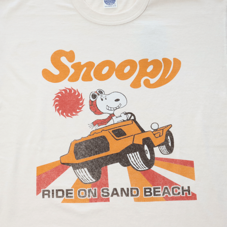 TOYS McCOY トイズマッコイ TMC2525 SNOOPY TEE "RIDE ON SAND BEACH" 半袖Tシャツ スヌーピー