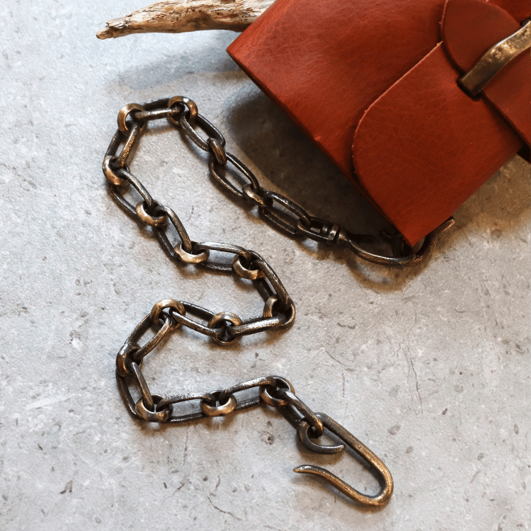Ikenohata Ginkawa-ten Haru H-1010B Sand Cast Brass Combination Wallet Chain Sand Cast Brass Wallet Chain Sand Cast (Sand Mold) Cast Product Haru Wallet Series Made in Japan