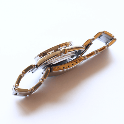 ATTRACTIONS × VAGUE WATCH Co. アトラクションズ X バーグウォッチ A20046 “20TH ANNIVERSARY WRIST WATCH” LIMITED EDITION 20THアニバーサリーリストウォッチ リミテッドエディション 腕時計 メンズ コラボレーション 20周年 アニバーサリーモデル 日本製オートマチックムーブメント