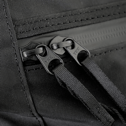 ATTRACTIONS アトラクションズ x SPEAKEASY A20037 Black Messenger ブラックメッセンジャー ショルダーバッグ